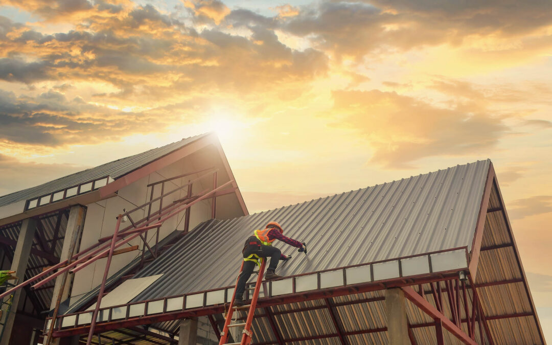 Roofer,Construction,Worker,Install,New,Roof,roofing,Tools,On,During,Sunset,electric